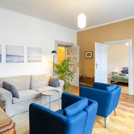 Vintage Charm,3 Bedrooms,Old Town Красков Екстериор снимка